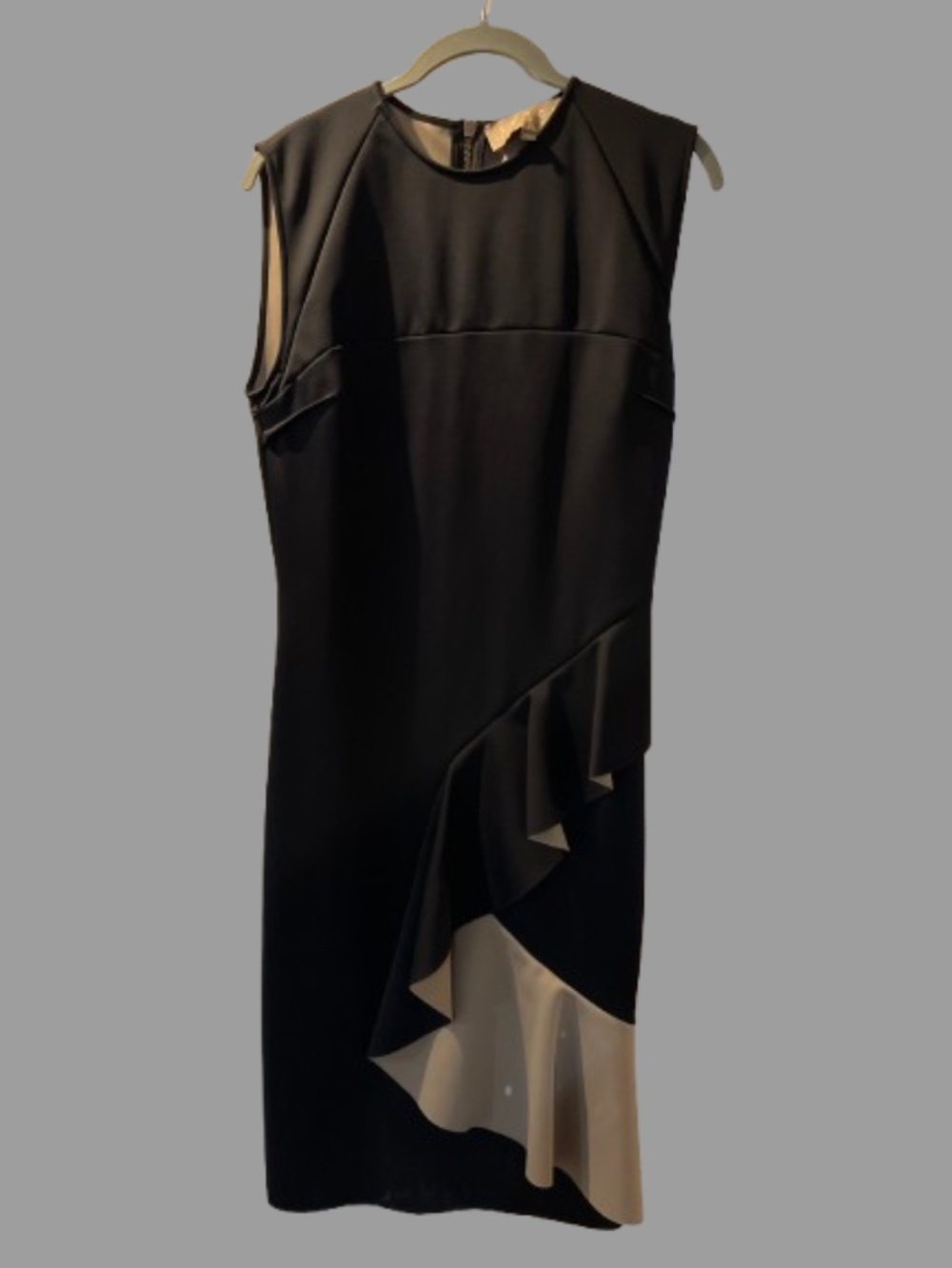 Italian-made Black bodycon dress with ruffles - size 10